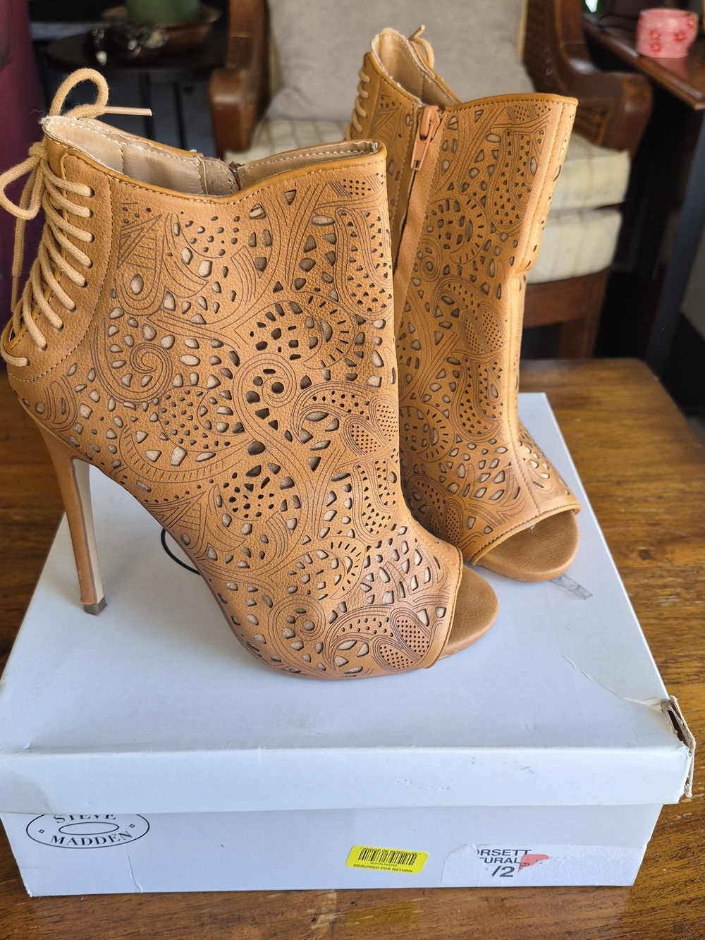 Steve Madden Korsett Tan Leather Ankle Bootie